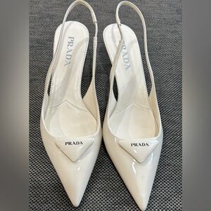 Prada Pumps